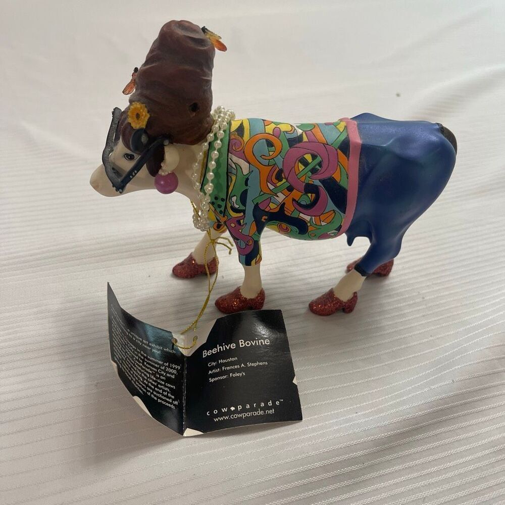 Vintage 2002 Westland Giftware Cow Parade BEEHIVE BOVINE Resin Figurine